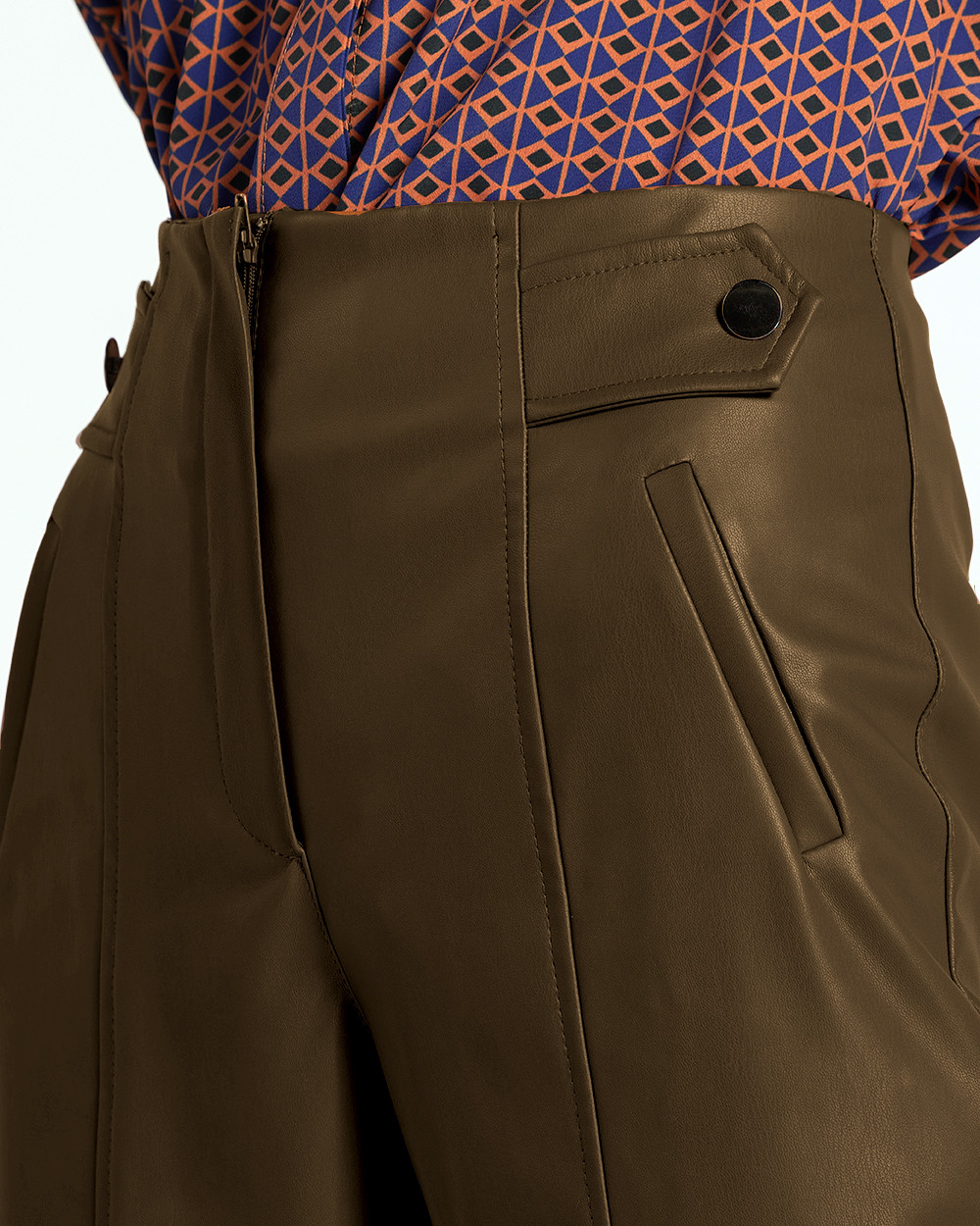 Παντελόνι crop δερματίνη