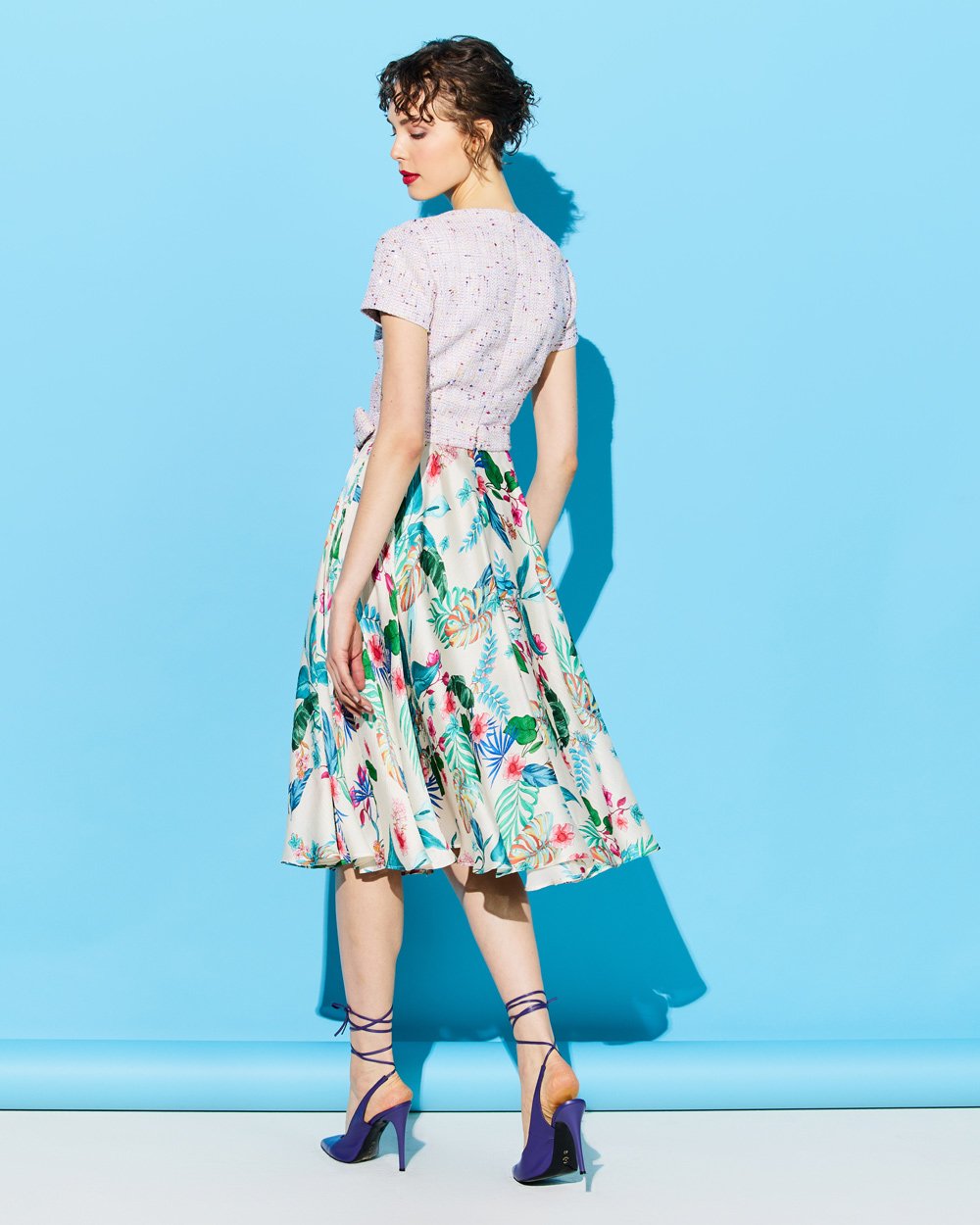 Φόρεμα τουίντ με floral φούστα