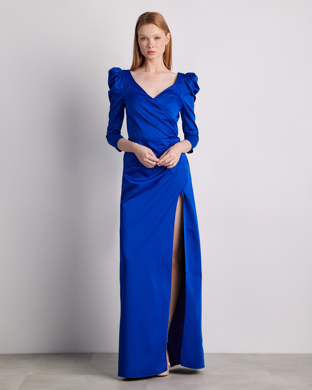 Φόρεμα maxi αμπιγιέ με σκίσιμο