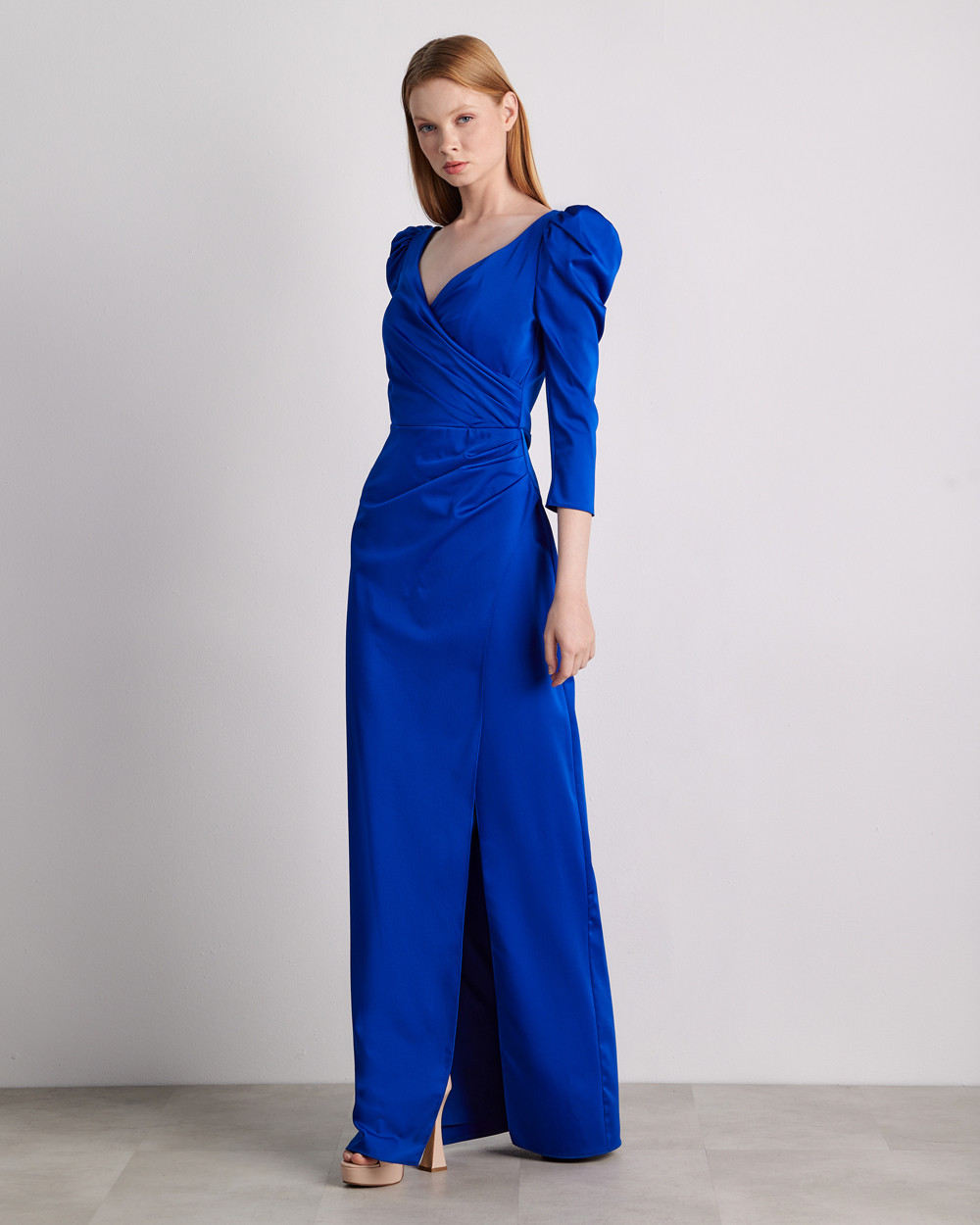 Φόρεμα maxi αμπιγιέ με σκίσιμο