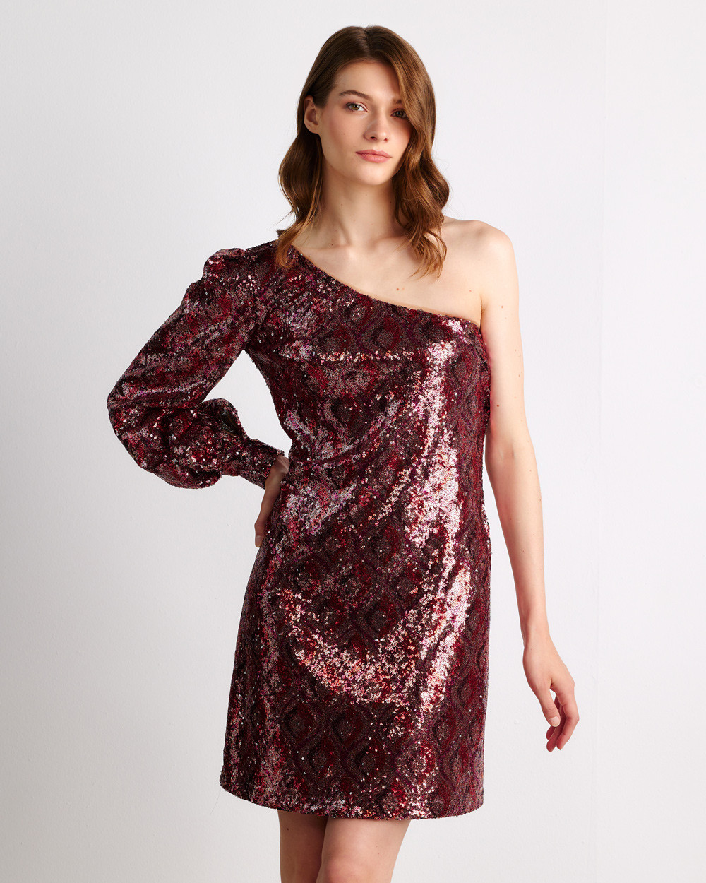 Φόρεμα παγιέτα με έναν ώμο