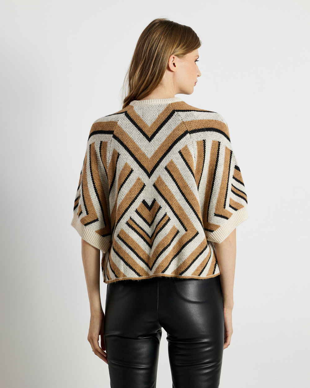 Πλεκτή μπλούζα κοντή