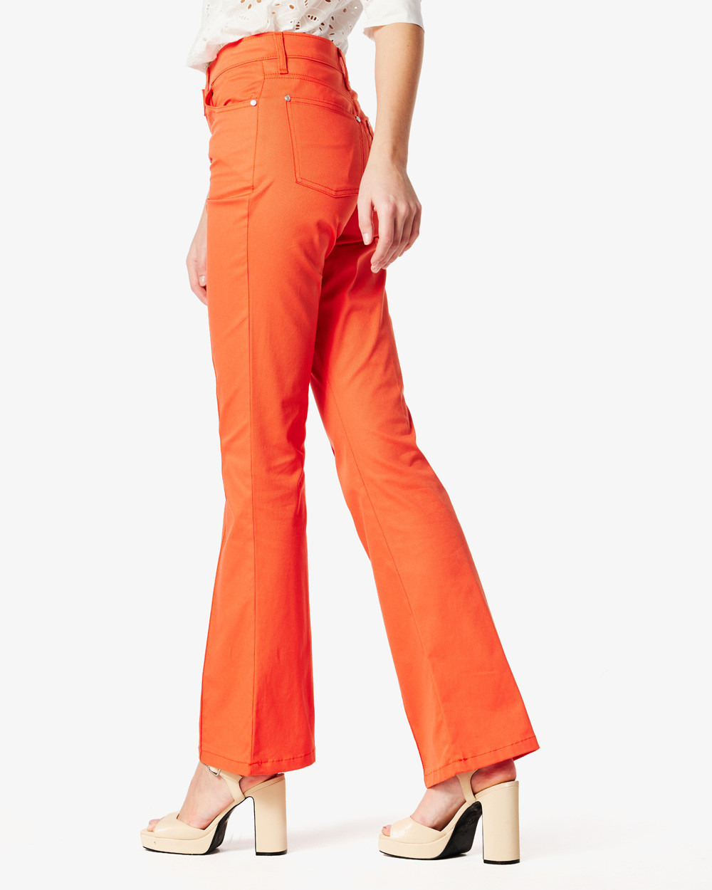 Παντελόνι bootcut