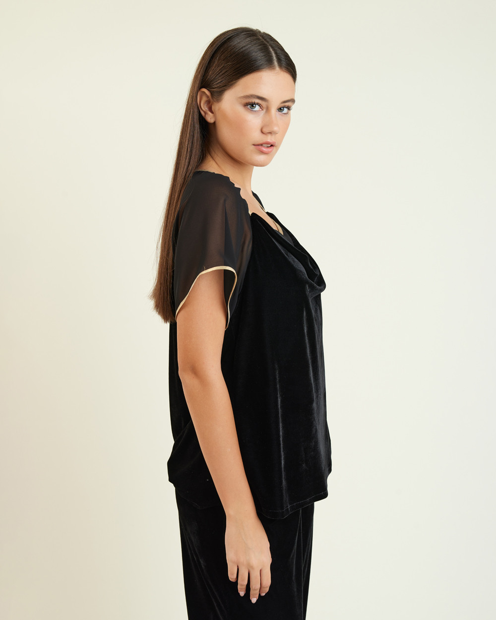 Μπλούζα βελούδο με κοντό μανίκι