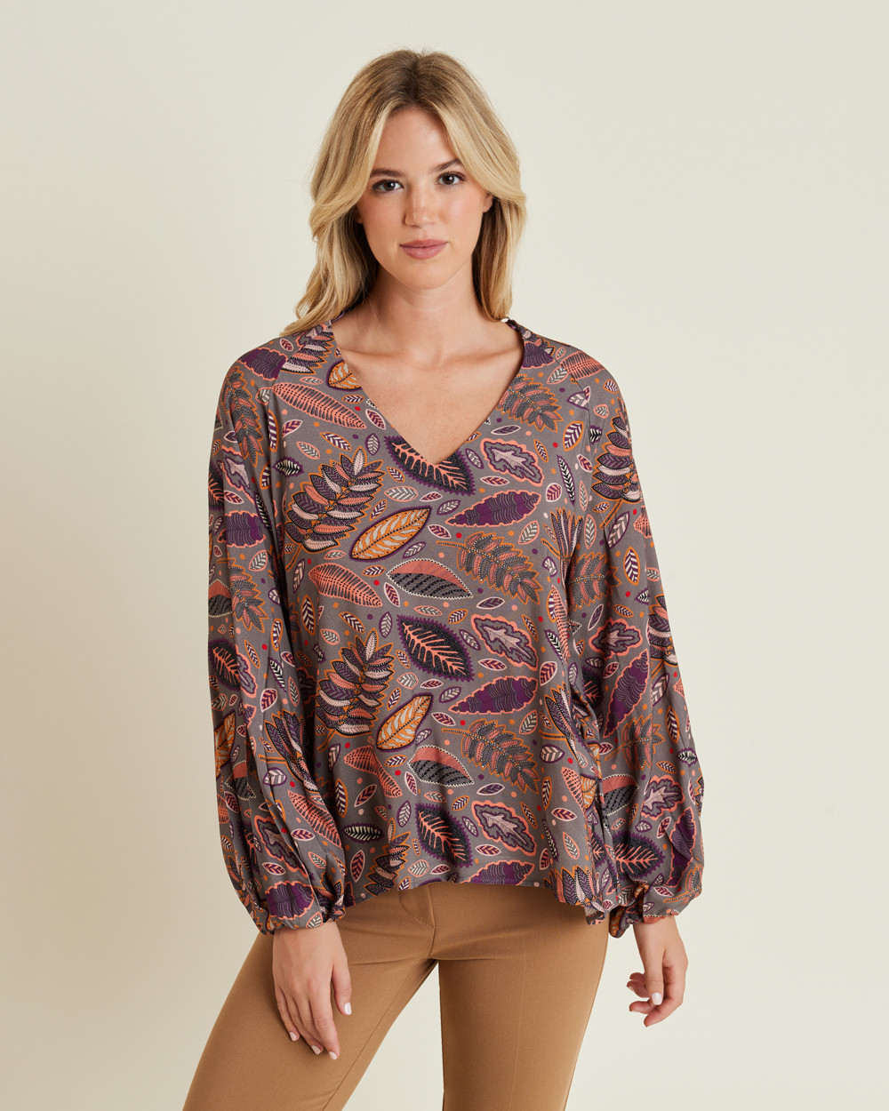 Μπλούζα oversized με λαιμόκοψη "V"