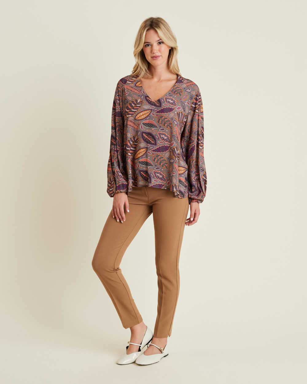 Μπλούζα oversized με λαιμόκοψη "V"