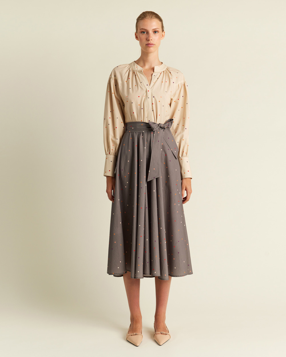 Φόρεμα πουά midi