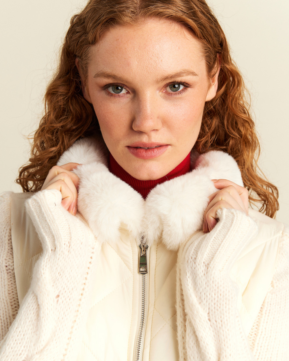 Μπουφάν με πλεκτά μανίκια