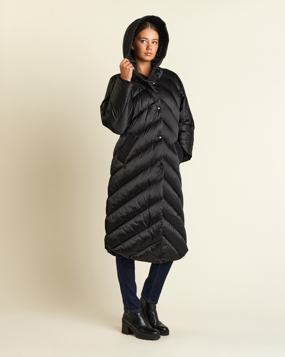 Μπουφάν μακρύ σε ίσια γραμμή