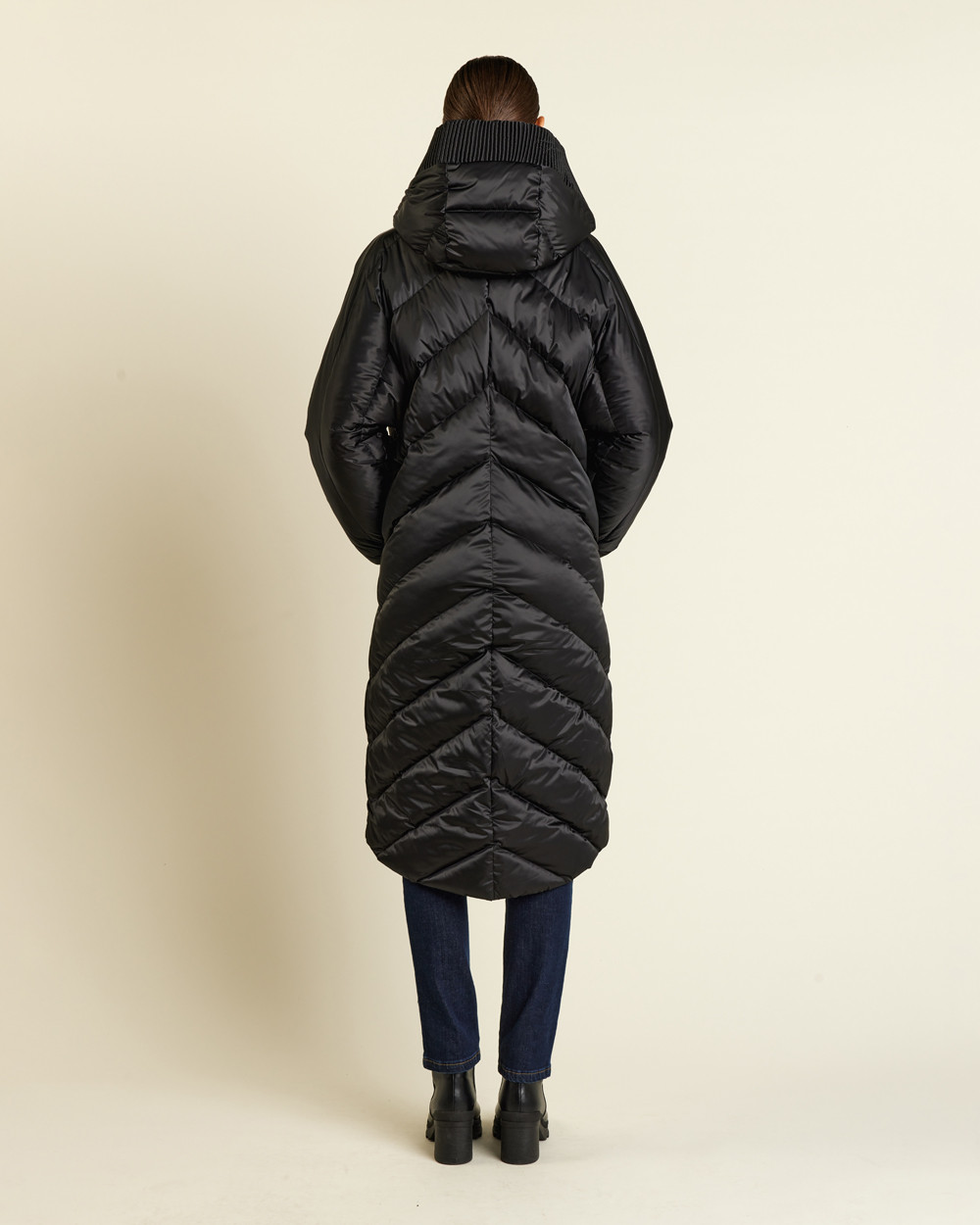 Μπουφάν μακρύ σε ίσια γραμμή