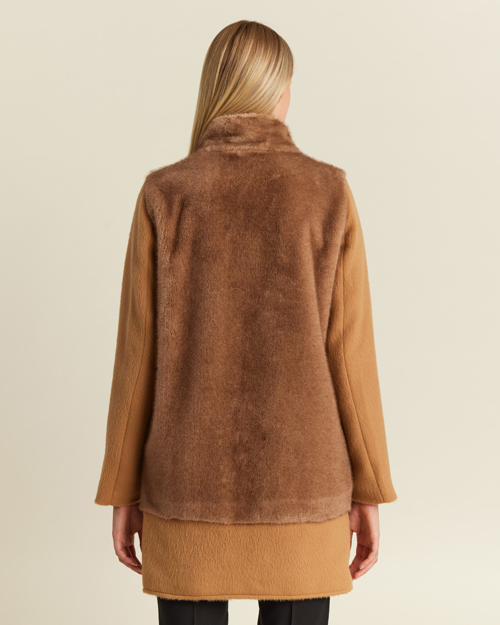 Ημίπαλτο με οικολογική γούνα