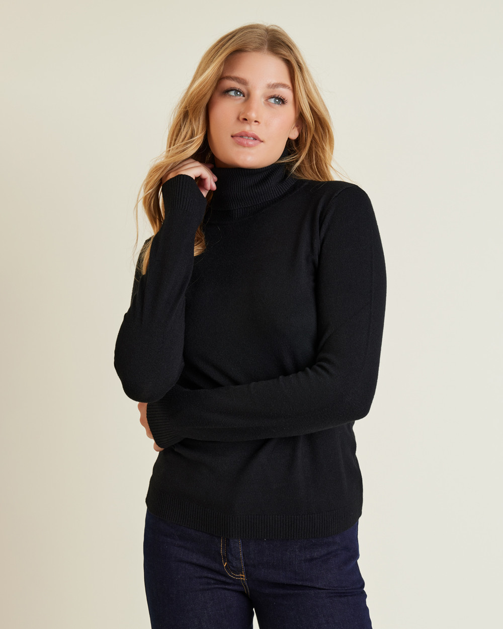 Knitted blouse