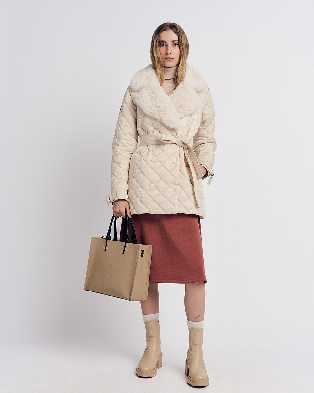 Μπουφάν καπιτονέ με γούνα