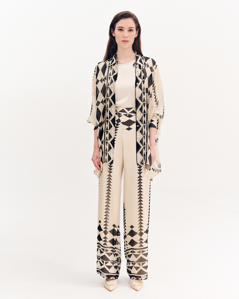 Πουκάμισο oversize με γεωμετρικά σχέδια