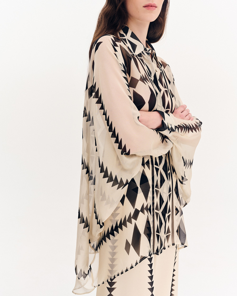 Πουκάμισο oversize με γεωμετρικά σχέδια