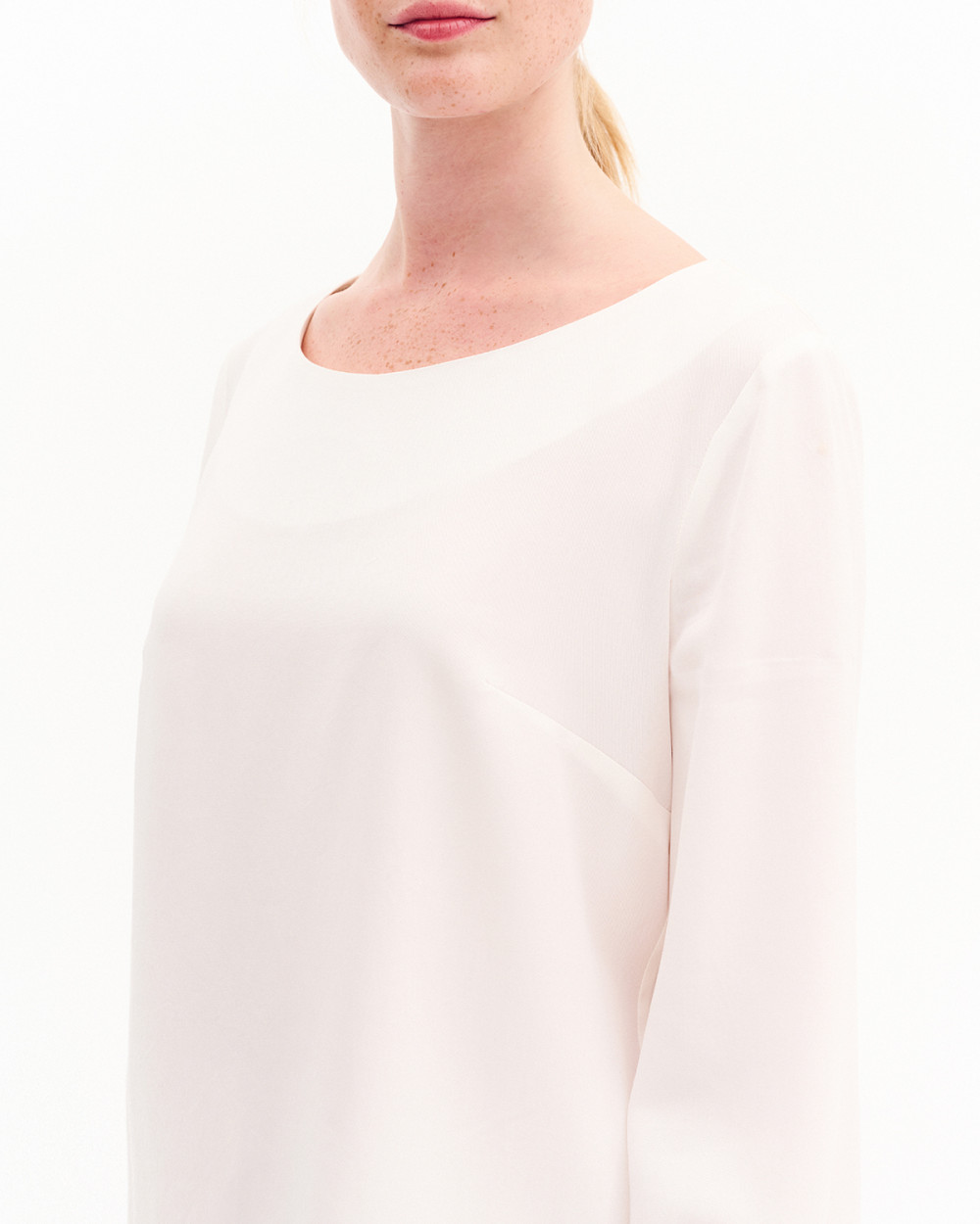 Μπλούζα με στρογγυλή λαιμόκοψη