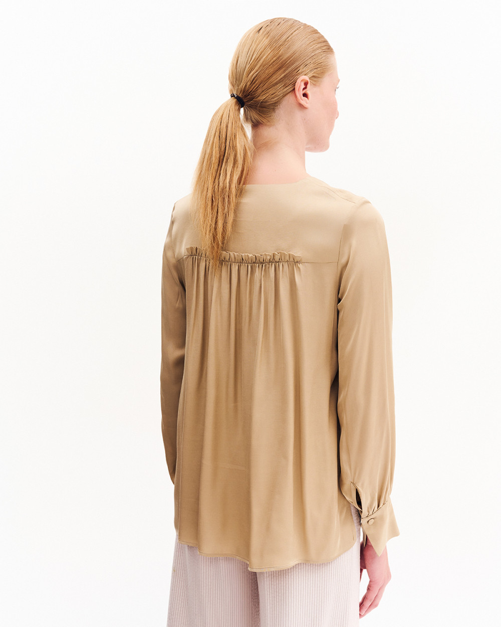 Μπλούζα σατινέ Case Study