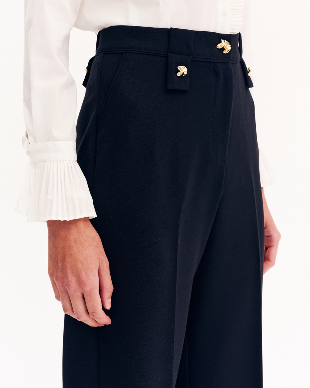 Παντελόνι ίσιο με διακοσμητικά κουμπιά