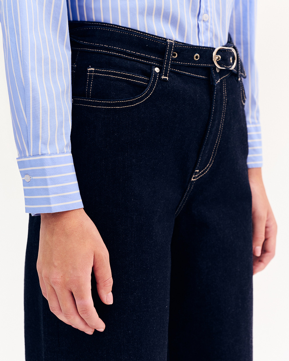 Παντελόνι τζιν ισόφαρδο με ζώνη