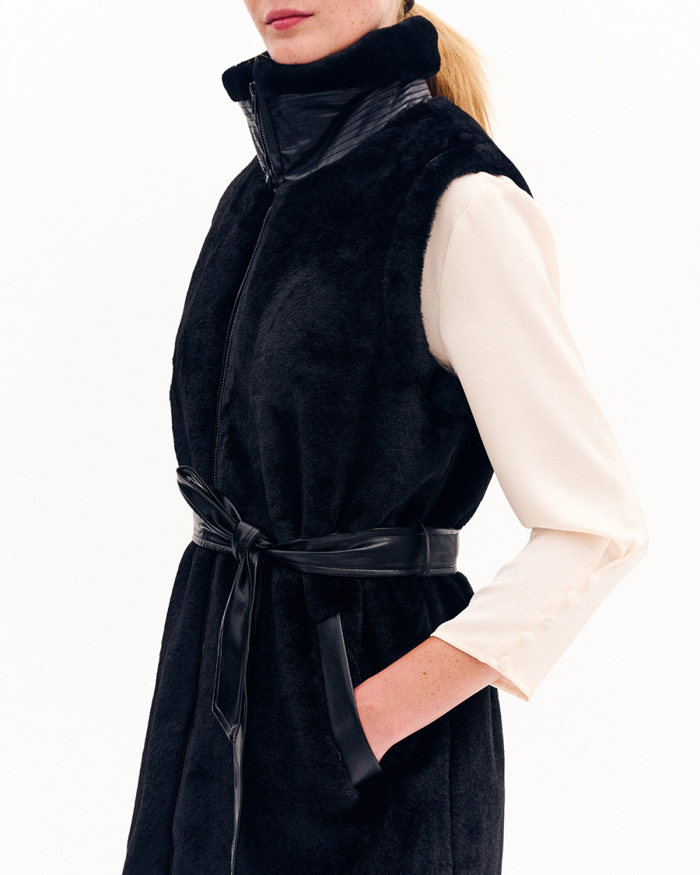 Γιλέκο αμάνικο γούνα