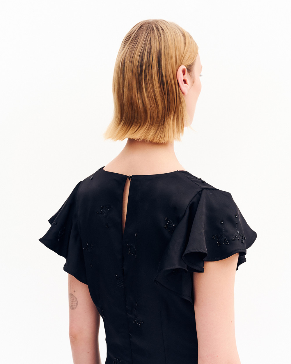 Φόρεμα maxi satin με χάντρες