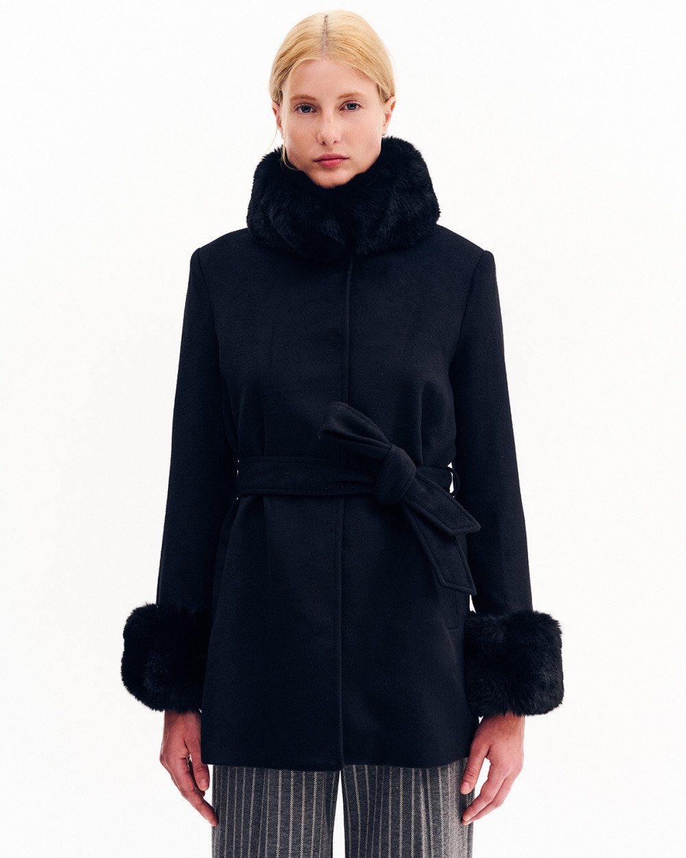 Παλτό κοντό με γούνα