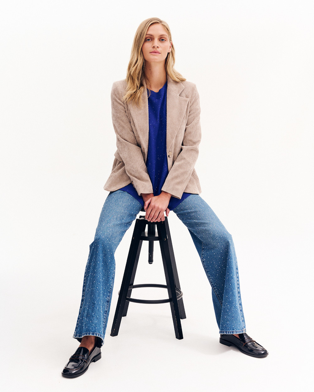 Πλεκτή μπλούζα με λεπτή παγιέτα