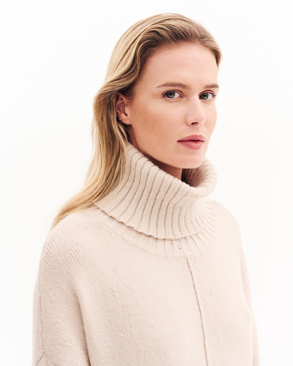 Πλεκτό ζιβάγκο με λεπτή παγιέτα