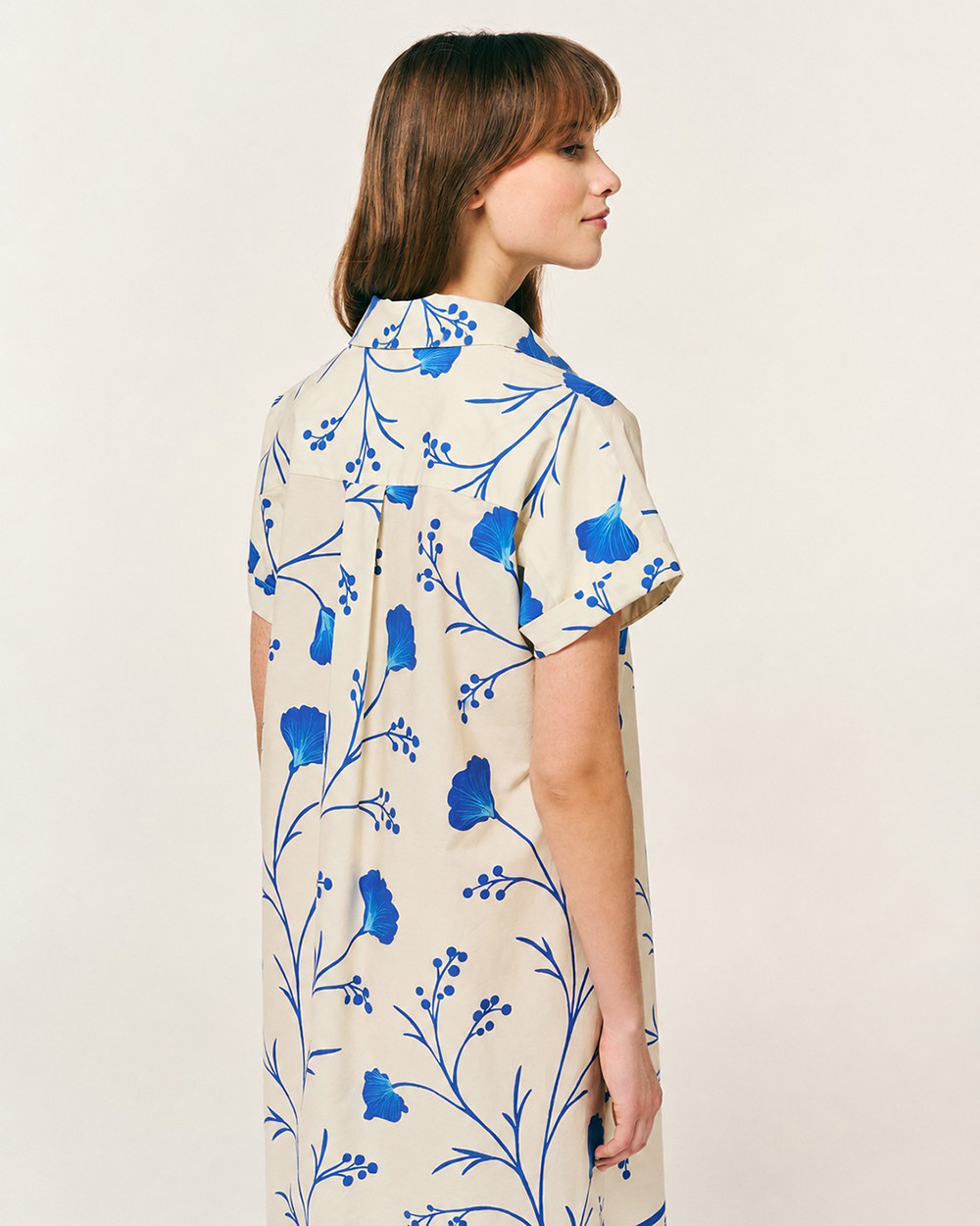 Φόρεμα floral με γιακά