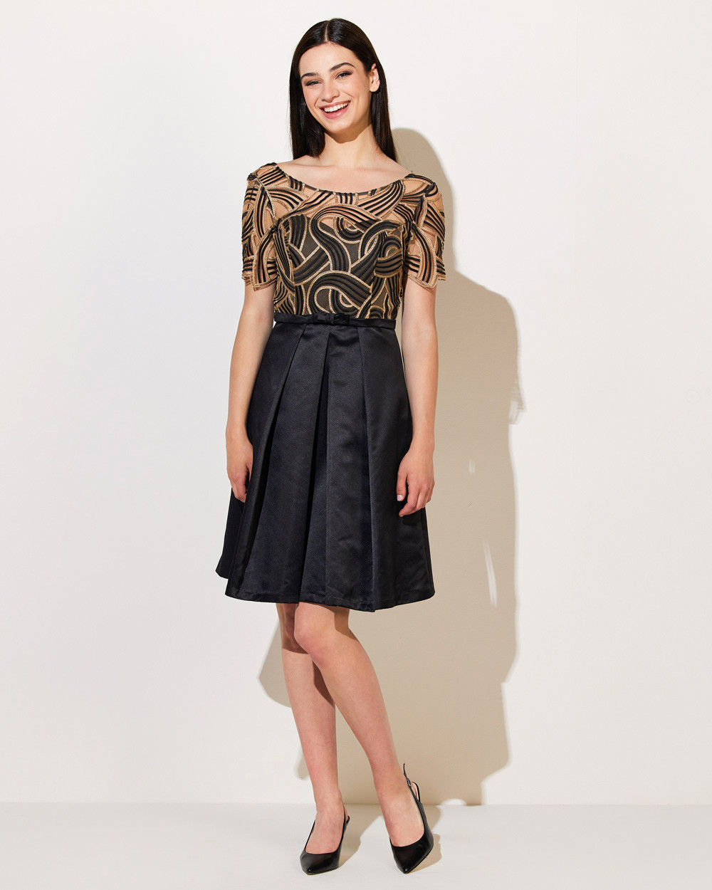 DRESS