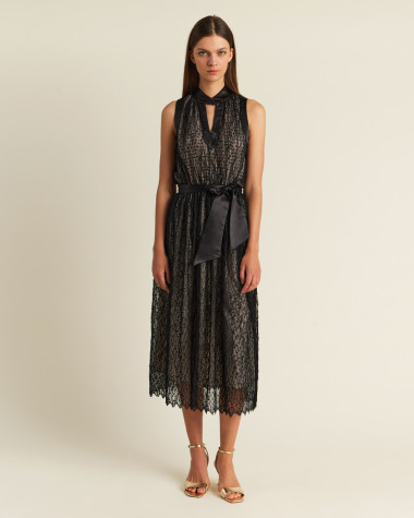 Φόρεμα midi με τούλι