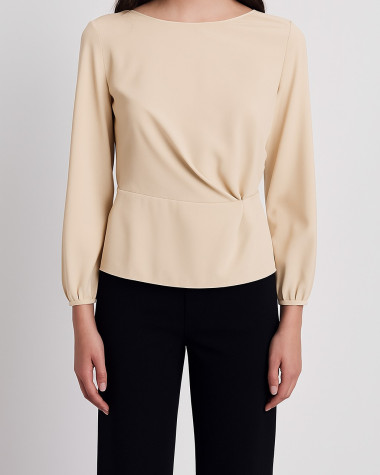 Μπλούζα με ντραπέ στο πλάι