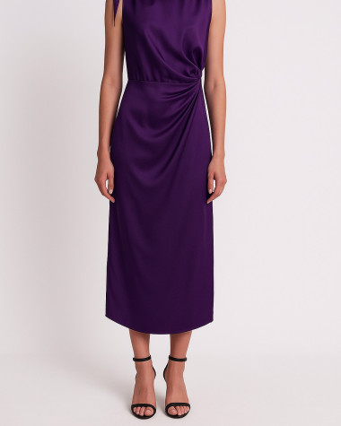 Φόρεμα στενό satin midi