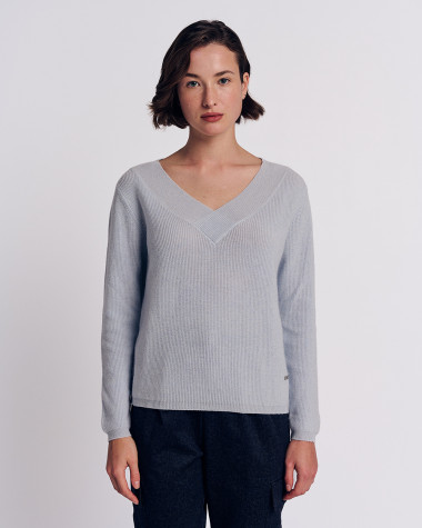 Πλεκτή μπλούζα με λαιμόκοψη "V"