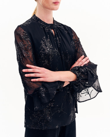 Μπλούζα αμπιγιέ με κέντημα παγιέτα