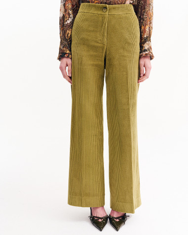 Παντελόνι ισόφαρδο κοτλέ Case Study