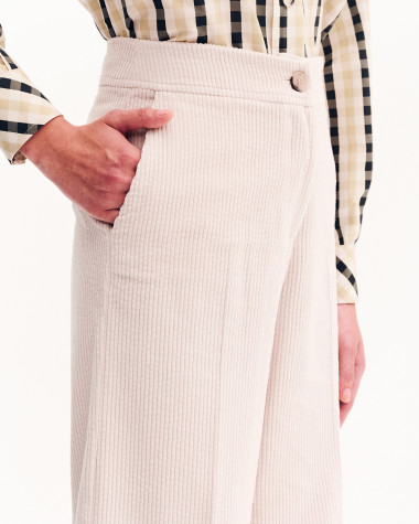 Παντελόνι ισόφαρδο κοτλέ Case Study